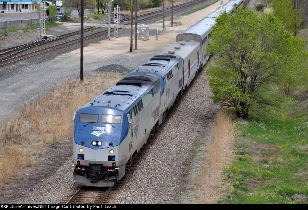 Late running eastbound "Empire Builder"